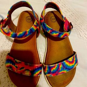 Girls tie-dyed sandals